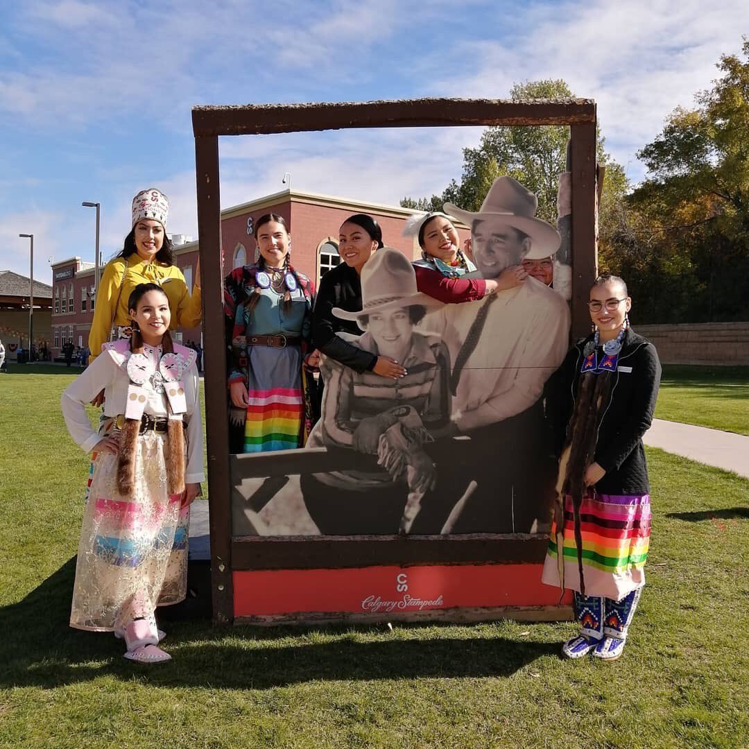 LowaBeebe's tweet photo. #repost via @CSFNPrincess Enjoying this nice sunny weather at Enmax Park! Good luck to all the contestants!
Will announce the 2020 CS First Nations Princess tomorrow around 5PM!
#CSFNPrincess
@CSElbowRvrCamp https://t.co/cjK2f90YvW