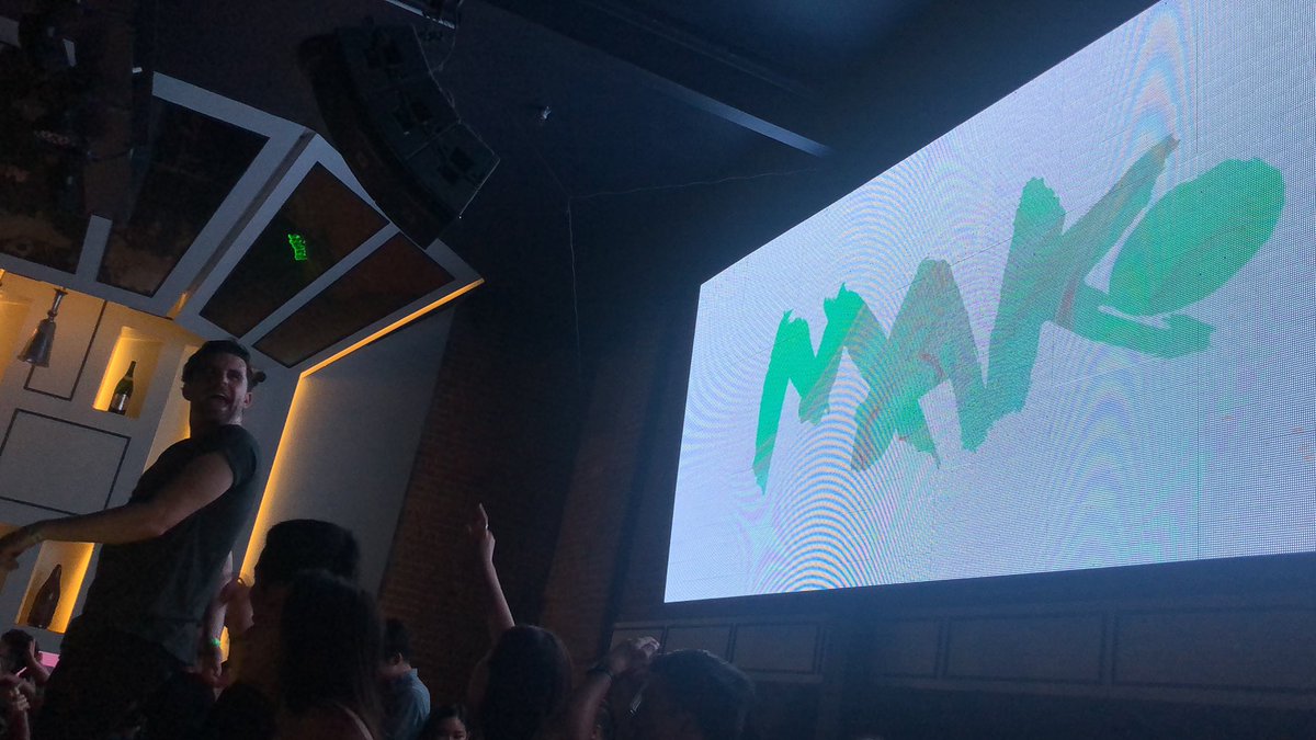brothakey's tweet photo. can’t believe it took me so long to see him bc mako was soooooo good live 🤩🔥 https://t.co/fVTkNIvnCf
