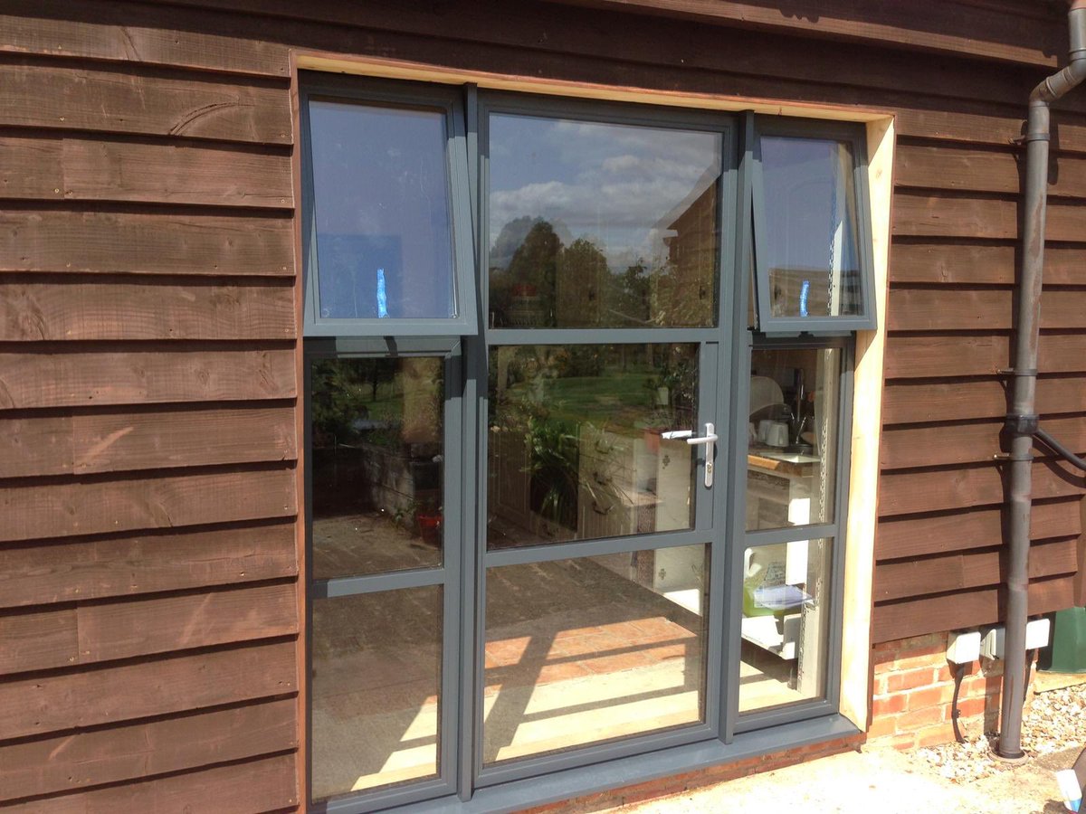 stafglaze's tweet photo. #bifolddooesbedford. #Anthracite grey doors by far the most popular colour this year https://t.co/dX05YfGaXK