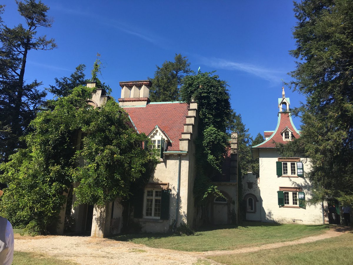 Mary-Theresa Hussey tweet media