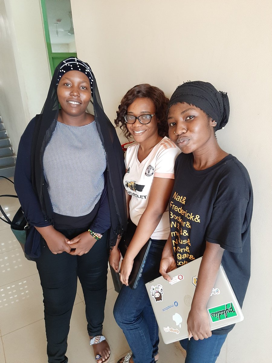 PyladiesTarkwa's tweet image. Meetup  4.0
#pyladiestarkwa
#codeinpython
#womenintech
Join us same time next week!!