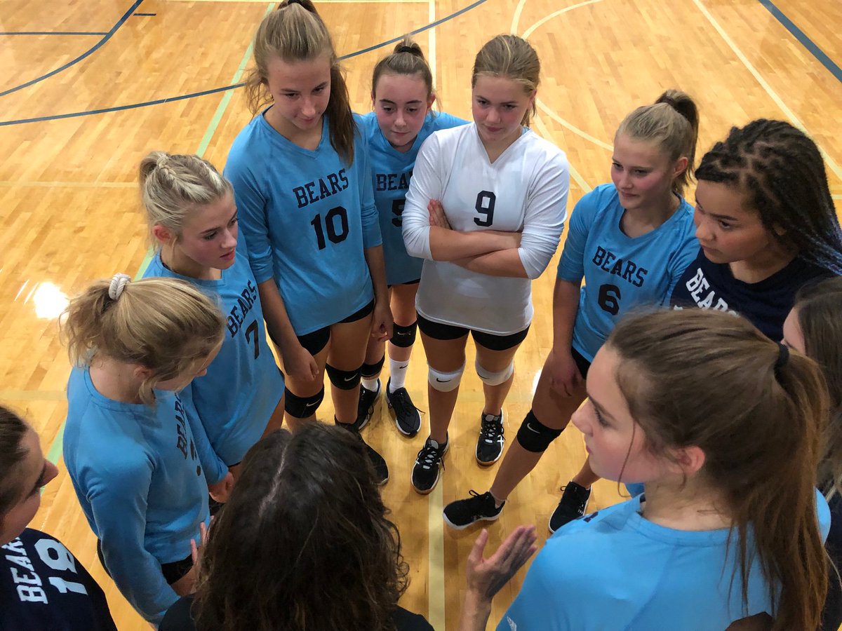 cvbearsvball1's tweet photo. Our 2 c-teams getting it done and having fun at their tournament!! https://t.co/QOrMTaOUy4