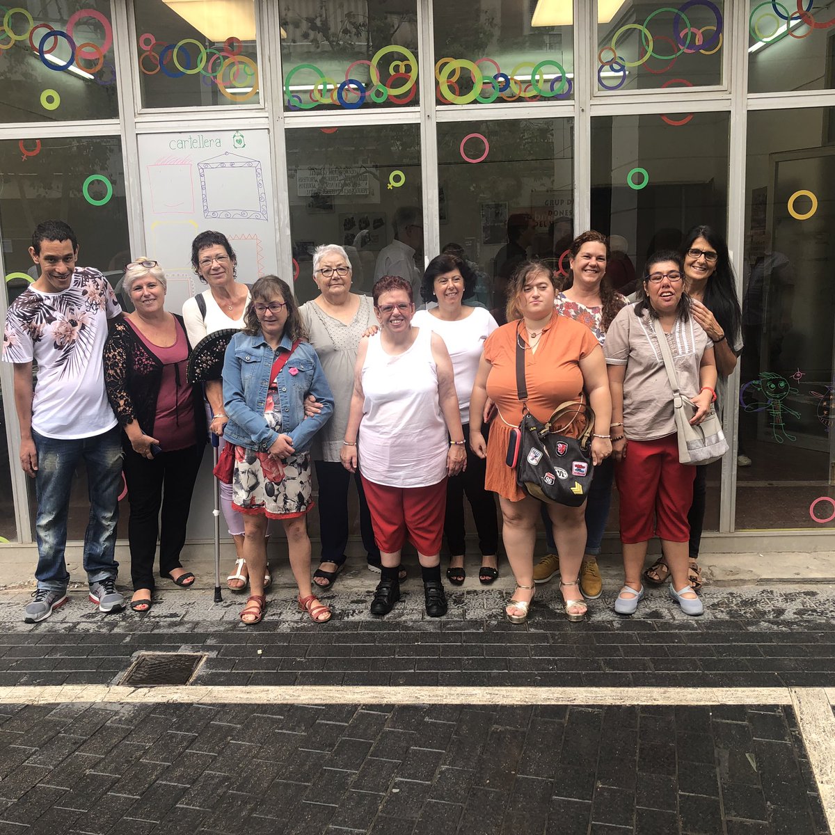 jerusalen_torra's tweet photo. “ Si camines sol aniràs més ràpid. Si camines acompanyat arribaràs més lluny”
❤️Grup Creatiu Ventall #donesvendrell #som+dones https://t.co/fvuL8Cb3B7