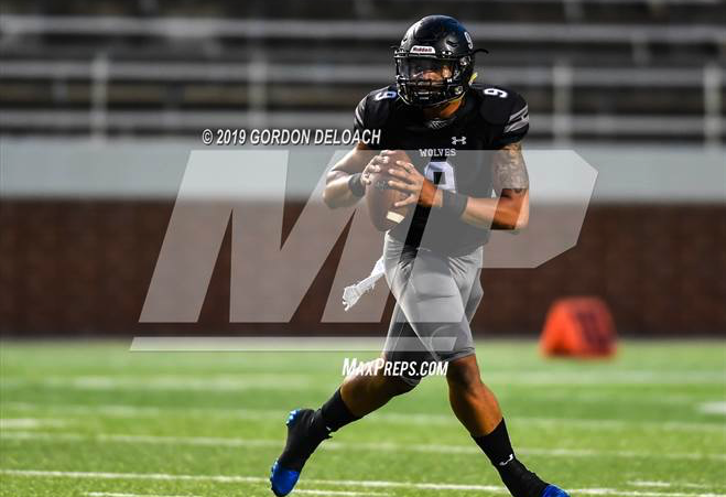 flashpho's tweet photo. .@WoodrowFootball vs @TViewWolves #txhsfb Pro Photo Gallery is up @maxpreps

https://t.co/LOTdGKzxpf

@TimberviewHigh @MISDathletics @WoodrowWildcats @woodrow_sports @SamFennegan @famous_stacy @jaden_hullaby @josh2icey @TXHRecruiting @TexasFootball https://t.co/x2iNv1GokF