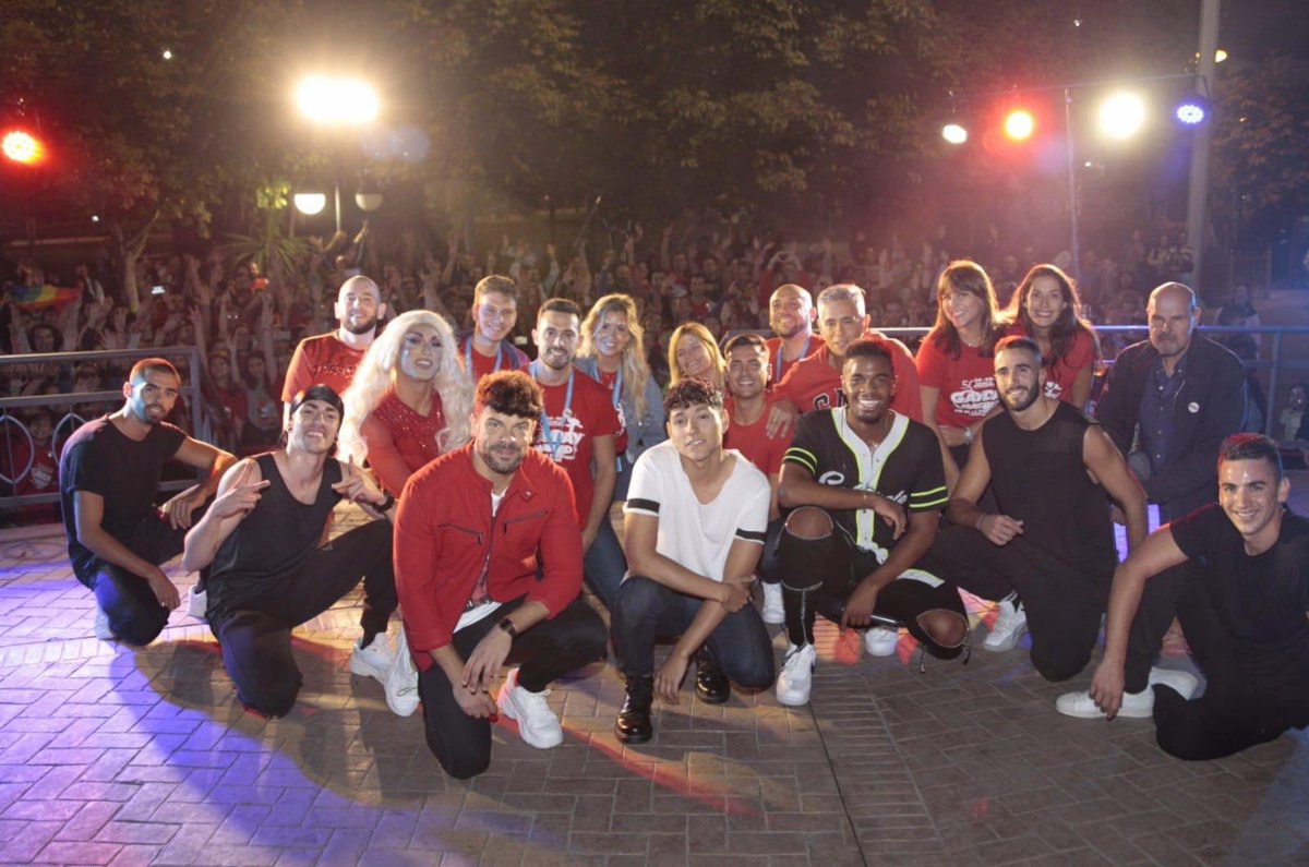 GayDayOficial's tweet photo. Y así termina la cuarta edición del #GayDayPAM!! Con nuestra tradicional #foto de la #diversidad! Gracias a todos! https://t.co/4adhfbHZ2z