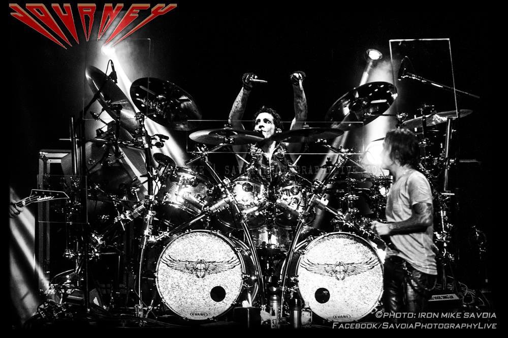 1111everywhere's tweet photo. #TheMasterAtWork ⚡️🥁⚔️🥁⚡️ @DeenTheDrummer
#TeamDeeno #DeenCastronovo
Photo 📸: Mike Savoia https://t.co/XrJfVf3We8
