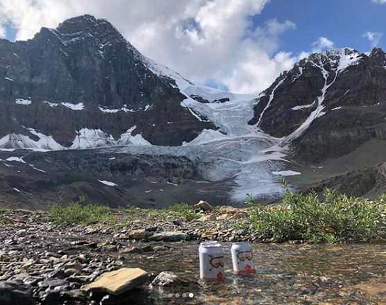 Trolley_5's tweet photo. Enjoy a local brew & celebrate the weekend! Cheers 🍻
#communitybrewpub #cheerstotheweekend #yycbeer #travelbeers #supportlocal #adventure #capturealberta #yycmountainlife
📸: @IsaacRynn https://t.co/BHyLXEZP89