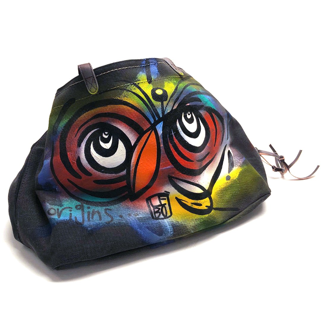 LeboArt's tweet image. TOMORROW at 8pm est : Treasures &amp;amp; Pleasures! bit.ly/TreasuresAndPl… — Make sure you Pre-Register so you can join in the bidding of these one-of-a-kind LEBO originals! #lebo #originalart #miami