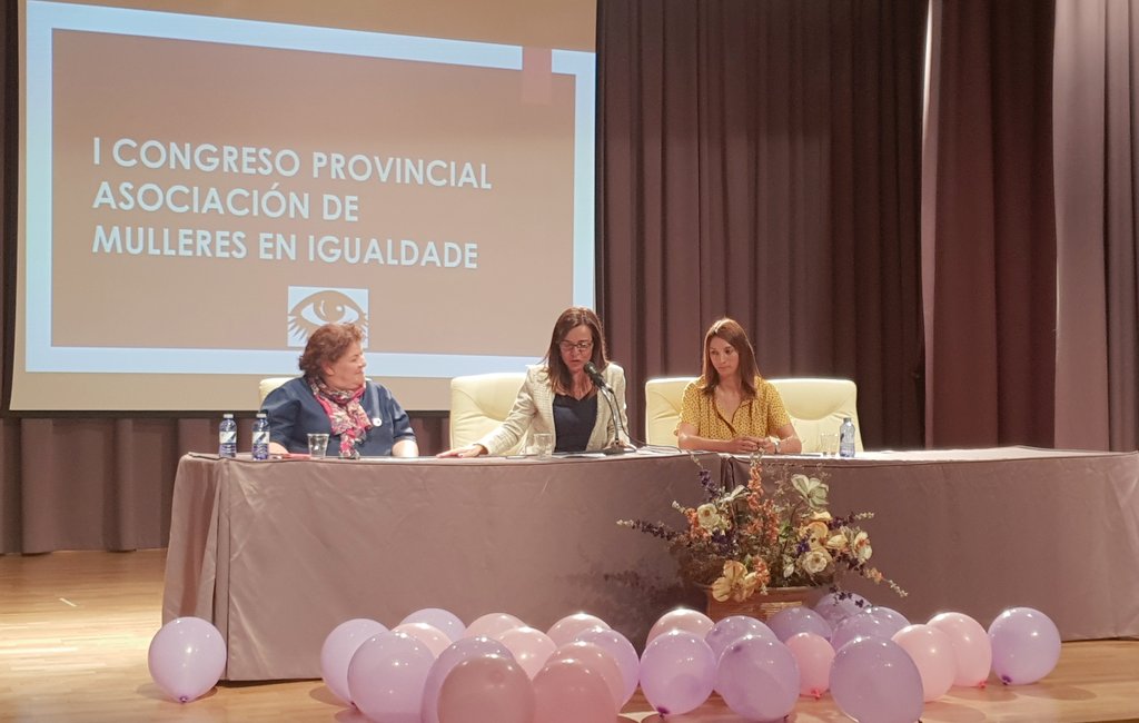 MujerIgualVigo's tweet photo. Hoxe, @MujerIgualVigo asistimos en Cerdedo-Cotobade ó #ICongresoProvincialPontevedraAMEI, no que quedou constituída a #FederaciónDeAMEISProvinciaPontevedra. Grazas a @raquechua por exercer de anfitriona! #Seguimos traballando a prol da #Igualdade.💜 #NosMovemos @MujeresIgualdad https://t.co/6uEGbOzRgT