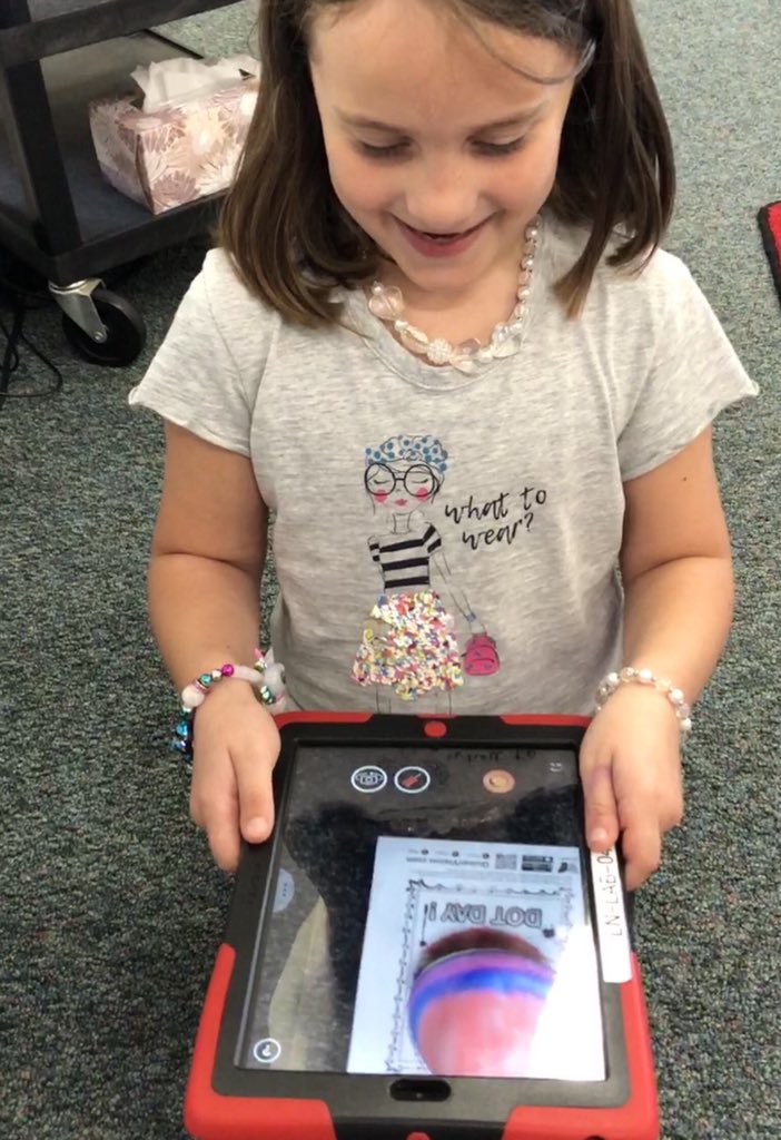 The #RaiderStrong smiles 😁 say it all! <a href="/quivervision/">QuiverVision</a> and #DotDay go together like Peanut butter 🥜 and jelly🍇! A great way for students to show their creativity and experience #AR! <a href="/KDGWetzel/">Kendra Wetzel</a> <a href="/PCSD_LN/">Lannoye Elementary</a> @pcsd_lnlib