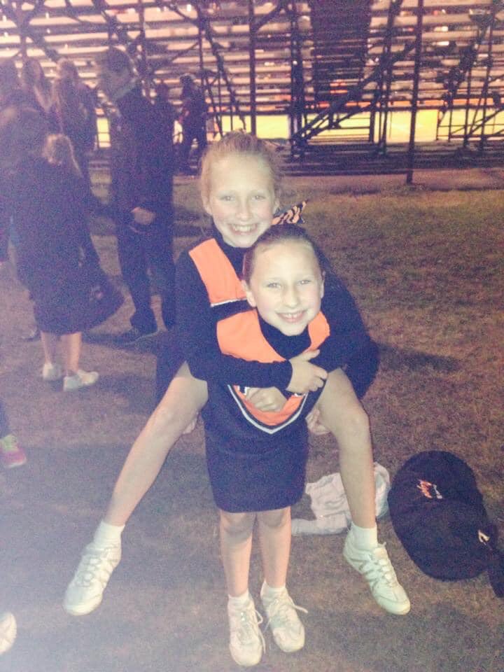 BiddefordC's tweet photo. To begin our freshman class here is kayleigh Keely a Secondary base and an amazing tumbler on the team 
Nickname-kk
Favorite color-blue
Years of cheering-7
Favorite thing about cheer-tumbling 
Height-5ft
Favorite cheer memory-getting my full on dead mat https://t.co/aFp5Cgc4d5