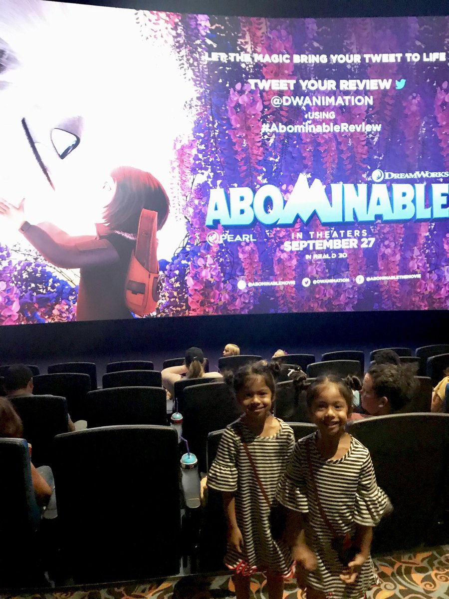 MetroDetroitMom's tweet photo. This movie was so cute! All about family and perseverance… Definitely a tear jerker and the animation was beautifully done ❤️

#dwanimation #dreamworksanimation 
#AlliedDetroit
@AlliedDetroit 
#AbominableMovie 
@AbominableMovie https://t.co/EKsSZGHGFI