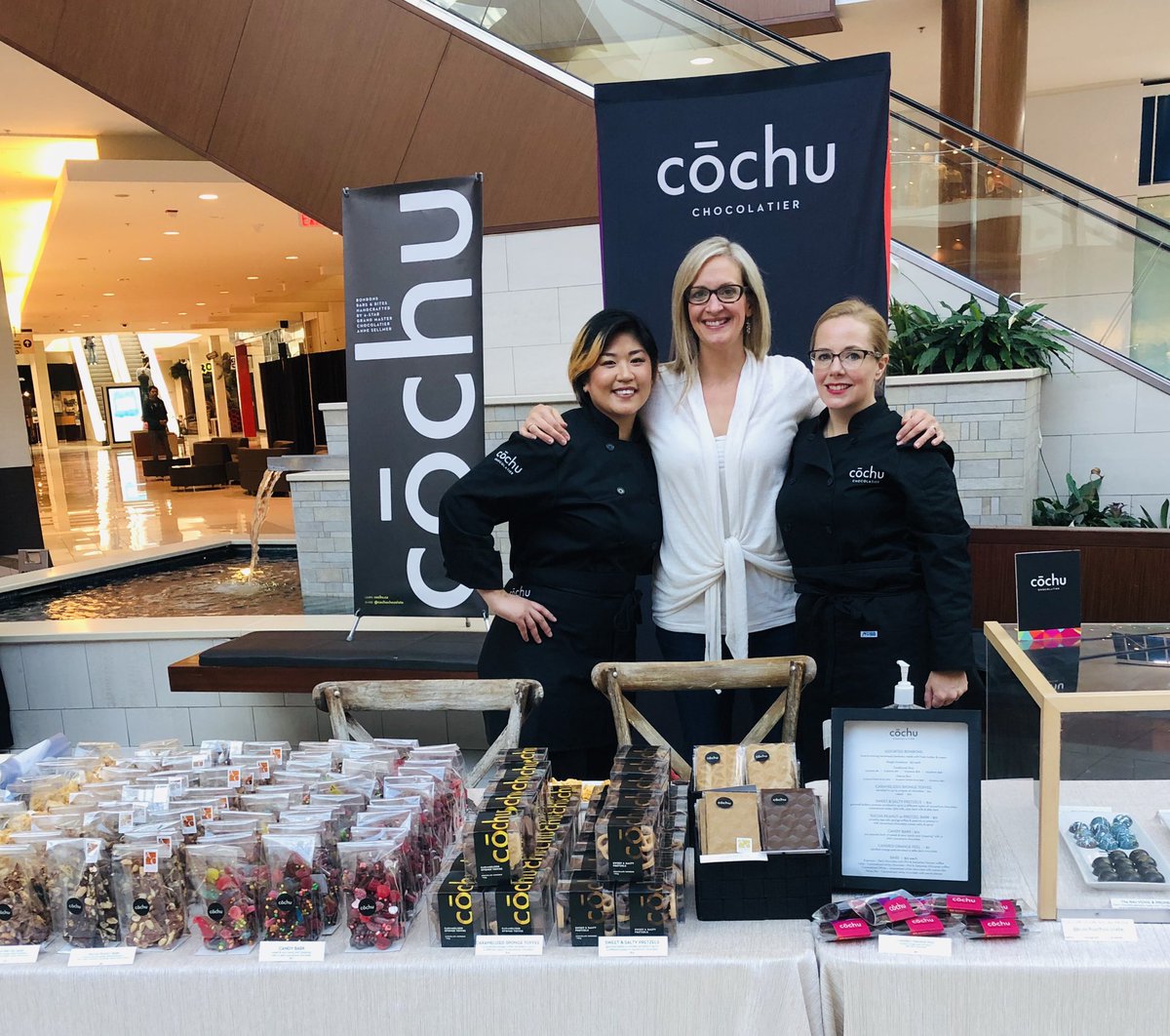 cochuchocolate's tweet image. We’re at @southcentremall today for the @madeinabawards popup market. Stop by - there are tons of local makers here! #madeinalberta #suppportlocal #cochuchocolate