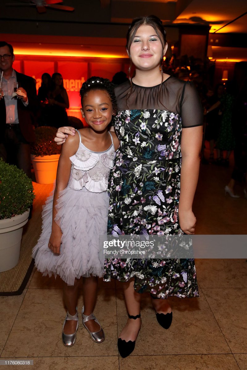 Monica1236's tweet image. I’m so proud of my girl @MHancsicsak for rocking the @EW party last night. Love you! #bestperson #bestclient  - Everyone was looking good! @nilesfitch @theparkerbates @TheMandyMoore #FaitheHerman #ThisIsUs @NBCThisisUs