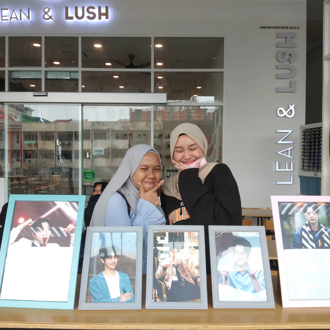 baebyjinyoung00's tweet photo. never expected will meet misshi @cutieyosangie at #BrightStarLin !!!๐โค istg misshi looks lagi lawaaaa kalau depan2 uolls!๐ till we meet again dear <3
-
-
#MiniMinheeDay #BunnYohanDay https://t.co/SmEOdm7vqY