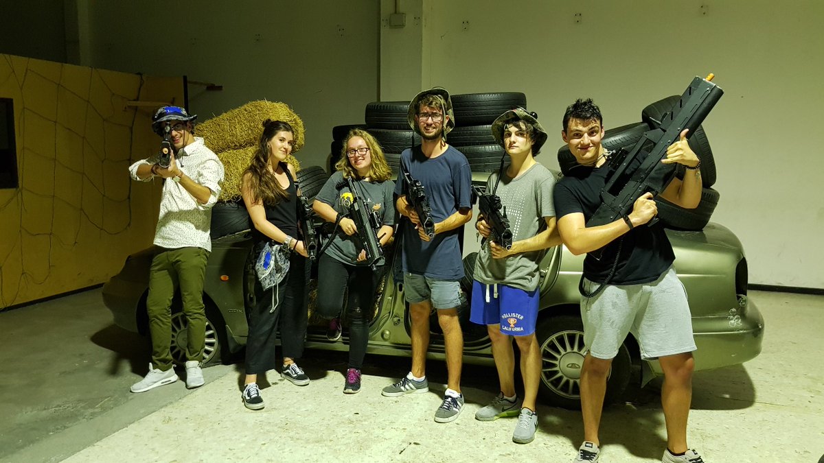 CorLaserCombat's tweet photo. ¡RECUERDA!
¡Este fin de semana (hoy y mañana) 25% de descuento en las batallas abiertas! 😮😮
Arma tu grupo y reserva tu hora:
-en la web: https://t.co/sIWrvYCNHe
-por teléfono☎️ 881.926.574 / 616595032
#lasercombat #coruñalasercombat #promo #ocio #ociocoruña #actividadesengrupo https://t.co/w2jUfNKuvU