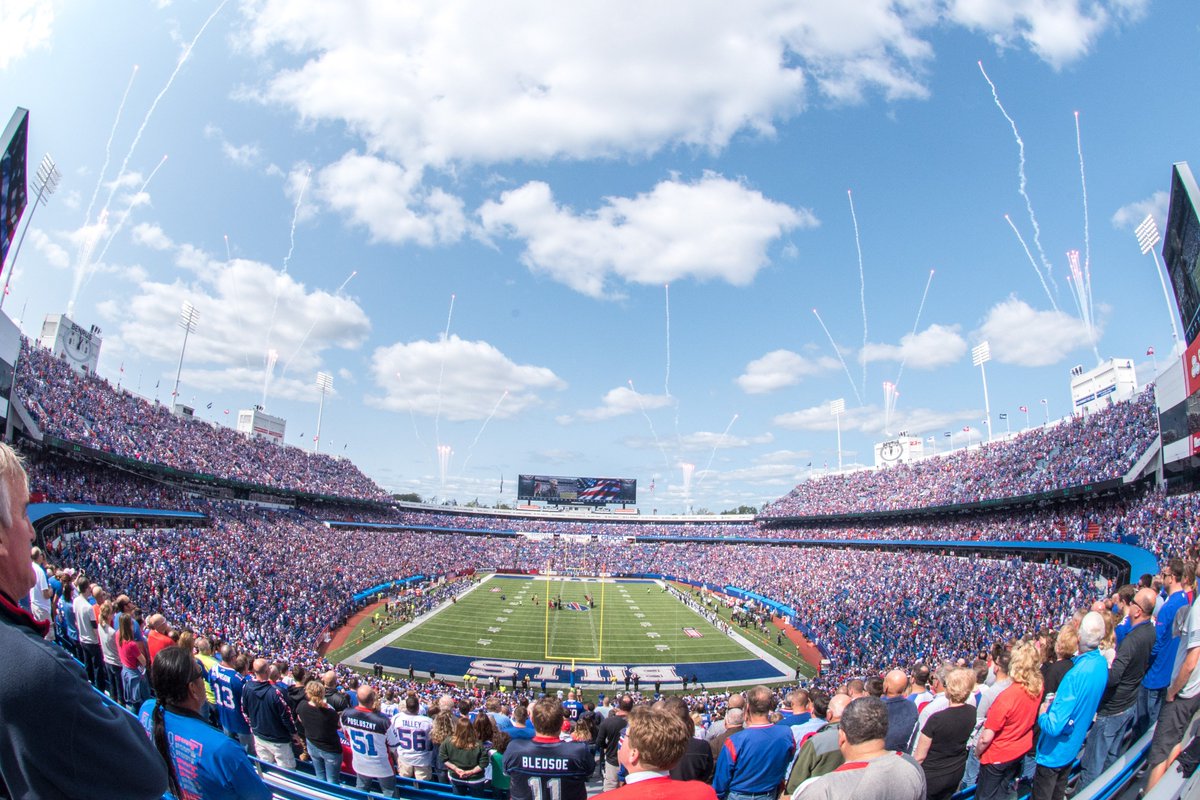🚨 24 hours until kickoff 🚨

We hope you have your ticket because we are completely SOLD OUT for the home opener! #CINvsBUF #GoBills