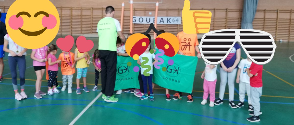 goubak_sport's tweet photo. Merecido agradecimiento a los más "pekes" por su implicación en el I Torneo de #Goubak #edufis 👏🏻👏🏻👏🏻 Entrega de medallas a tod@s los participantes 🤝💪🏻 #GoFuenlaGo #GoGoubakGo https://t.co/RlHnGEu49M