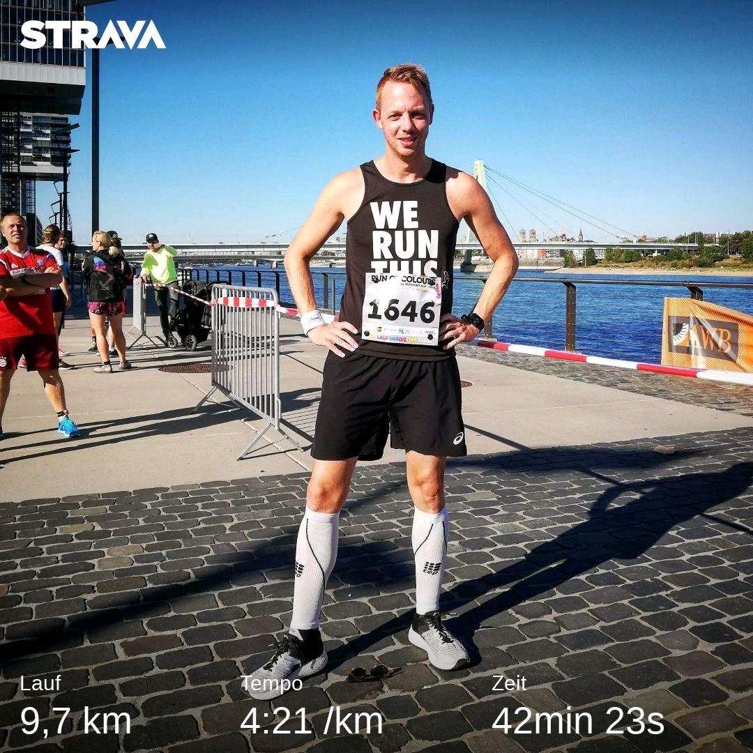 dalfatal's tweet photo. Neue 10km-Bestzeit: offiziell 42:30 - Platz 20/440. #runofcolours #köln https://t.co/IuvGJlacF4