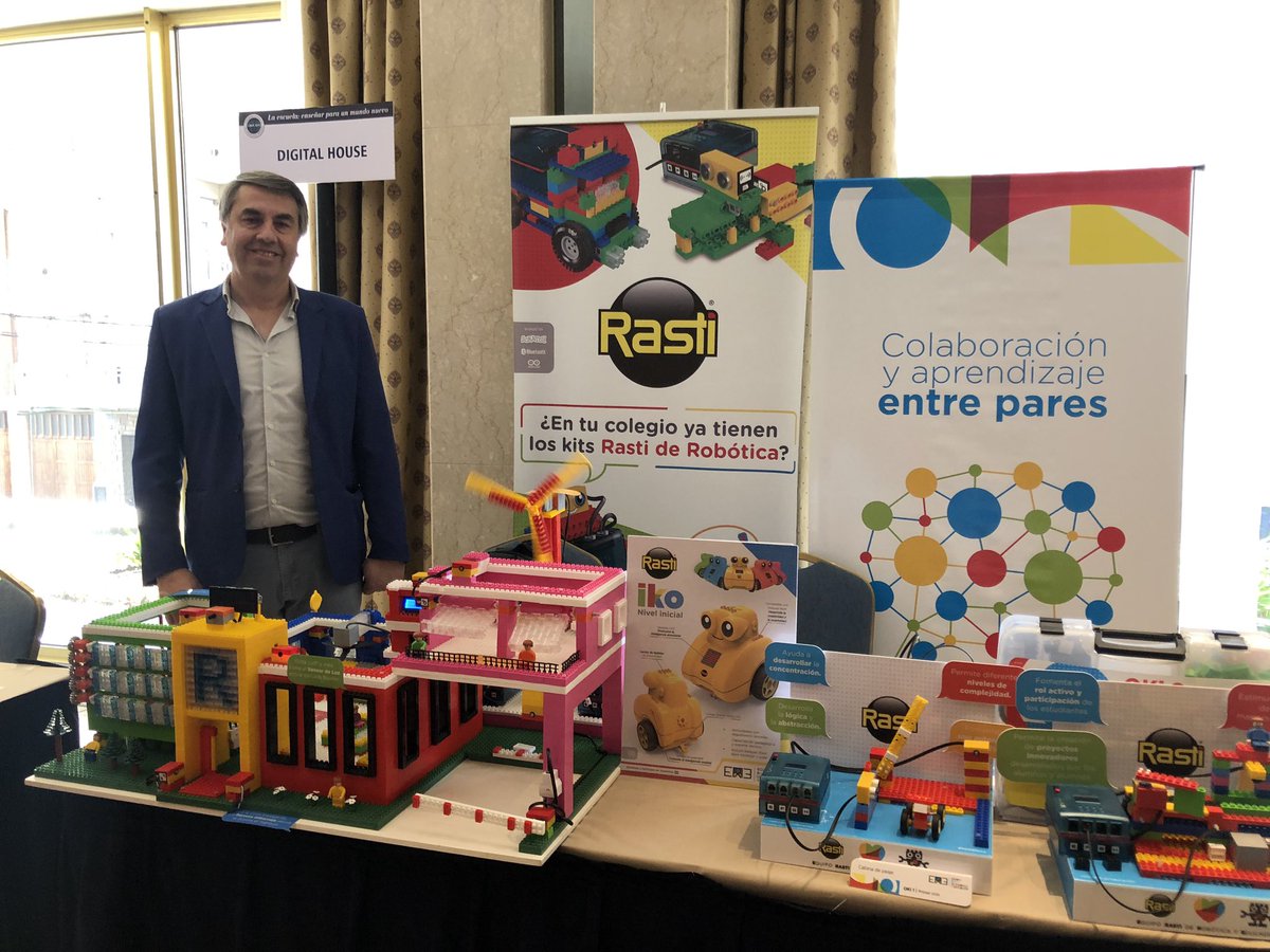 mari_mab1's tweet photo. @RastiArg siempre presente y acompañando a AIEPBA. Apostando a la robótica educativa + creatividad + trabajo colaborativo. #congresoaiepba #rastieduca https://t.co/P5ZgI7CzpS