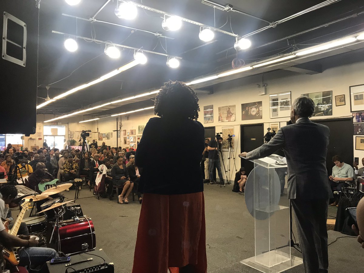 This Morning, another morning of planning &amp; action with the community at the House of Justice with <a href="/theRevAl/">Reverend Al Sharpton</a> &amp; <a href="/NationalAction/">National Action Network</a> - this time preparing for the fight to create legislation in NYS for anti-choking laws in honor of Eric Garner. Great work now let’s get to work!