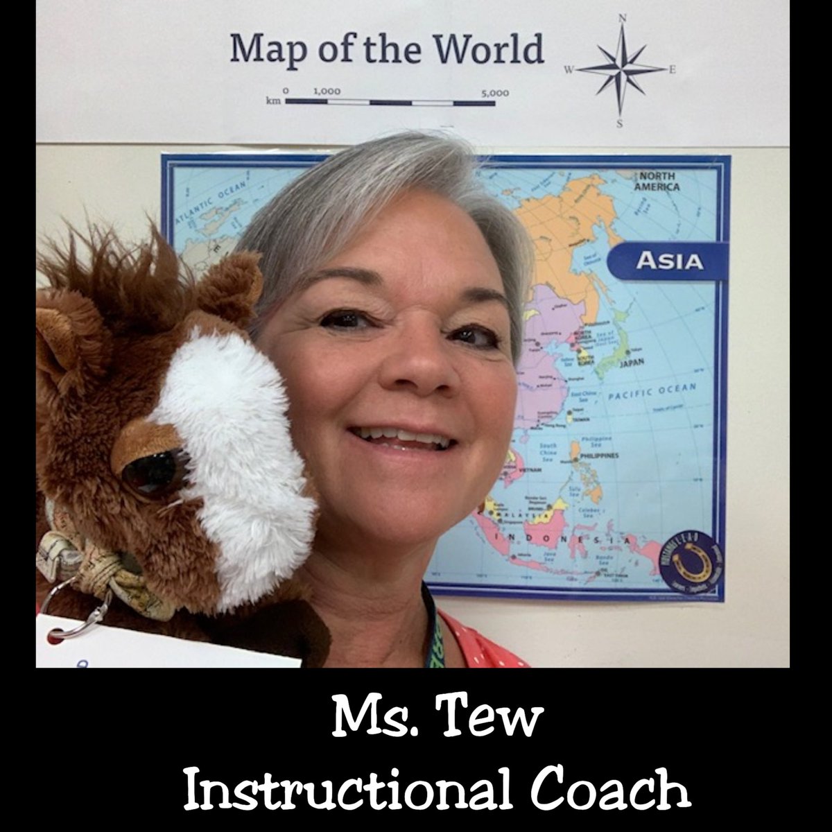 TLMcupcakery's tweet photo. We began the 2019-20 school year by honoring @Teachertew with the #MollyGoRound award recognizing Ms. Tew's LEADer qualities. @BoniPHall @cm_eames @cmadaniels @NewHanoverCoSch #FHG4all https://t.co/rF95aAP13e