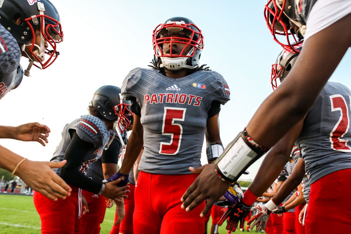 Pre-game intro photos from Patrick Henry's big win over Edison last night: