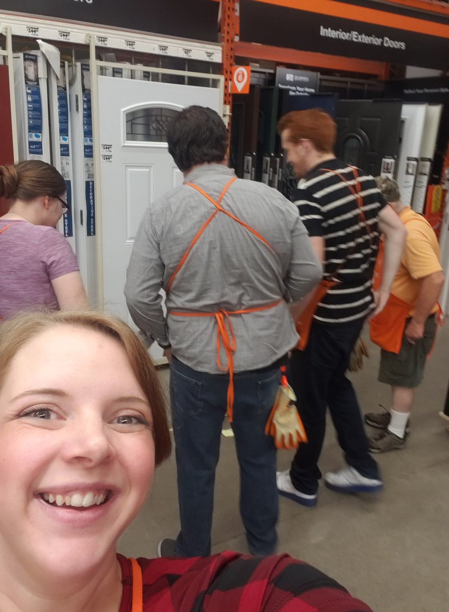 Frisk21's tweet photo. Guessing the Zone of Safety at the morning meeting the last 2 days, we had some guesses that were right on!  #Safetyispersonal #THD2806 #SafetySelfie #SafetySelfieNP #D184Safe #Thebig06 @jennkbauer @jmbconwell @kstolie @dhrm184 https://t.co/m7HZlMGujY