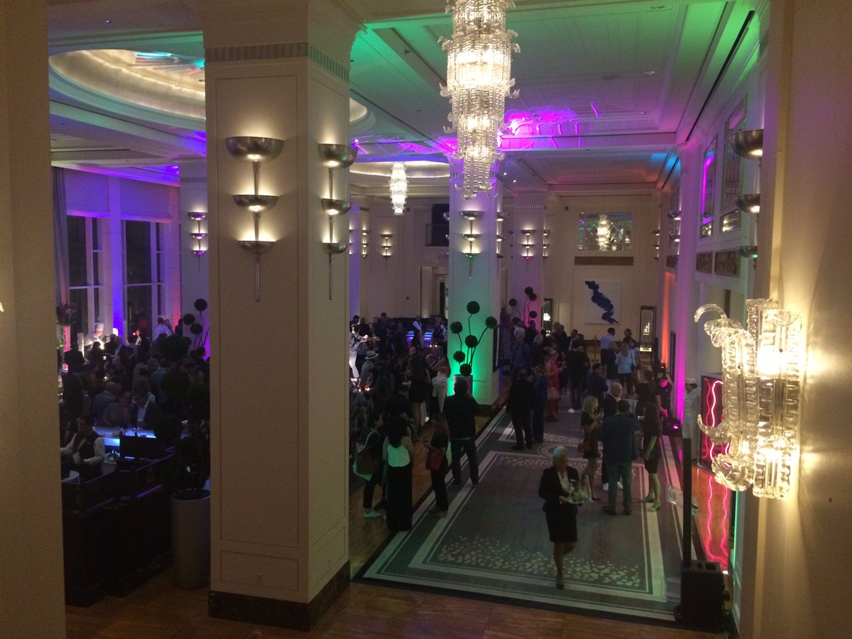 TheJennyLam's tweet photo. Last night at #ExpoChicago's annual private party at the Peninsula (always love going—the service is impeccable!); this year's theme was "Reverb," featuring works by James Nares, Iván Navarro, and Naama Tsabar. (In my stories at https://t.co/qVPZjx01sd) #ExpoArtWeek #Chicago #Art https://t.co/BO6unnDqJf