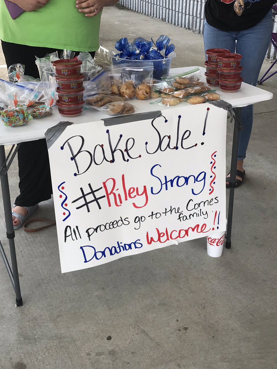 haiclark's tweet photo. Y’all come show your support to the Cornes family! #resteasyRiley https://t.co/nejCeAhXVS