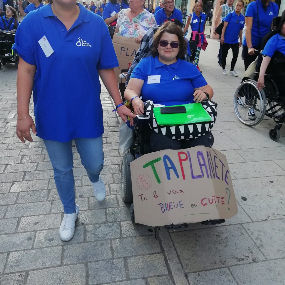 SylvaineSdeR's tweet photo. #MarchePourLeClimat avec les jeunes d'@apfhandicap à @AmiensMetropole #AgitAction
Cc @GretaThunberg https://t.co/IyHCxbyFfl