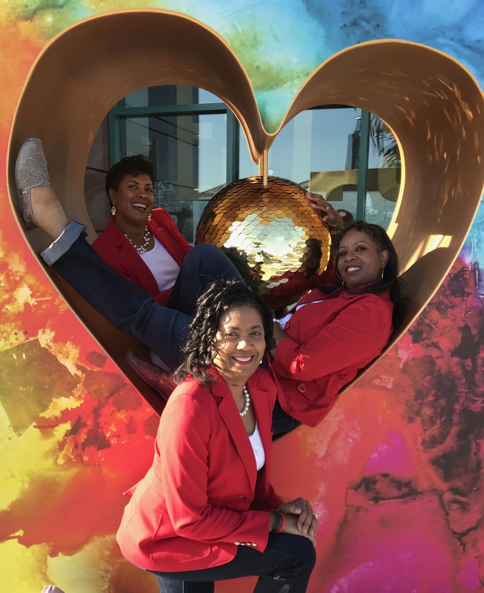 BizEdBridget's tweet photo. We’re blessed &amp; better together at the #LoveLife19 women’s conference. #letsisterly❤️continue! 🙌🏽 https://t.co/r9mIFCP2yU