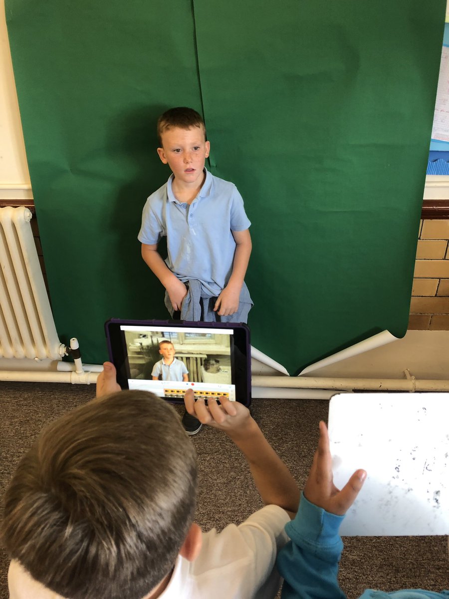 gladstonebarry's tweet photo. Turning our descriptive writing into Green Screen productions #TeamYear4 #DemonDentist #MissRoot @ICT_MrP @davidwalliams https://t.co/nP6c2o9hm3