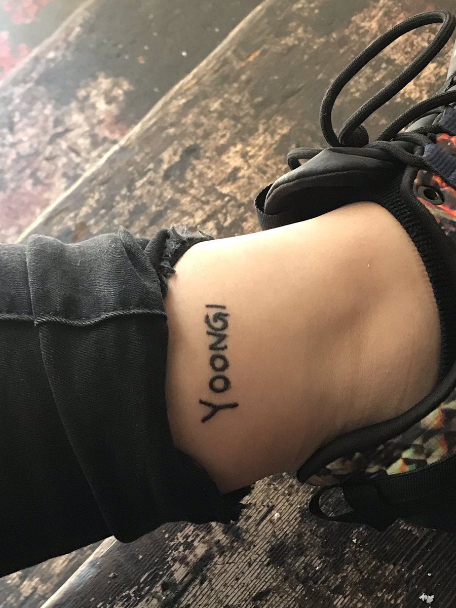 sopefvcker's tweet photo. for the peeps on here and not on my main, i did something i feel like i shouldn’t have done but oh well. nobody should allow me to have my own tattoo kit. https://t.co/NGcm8yDdMf