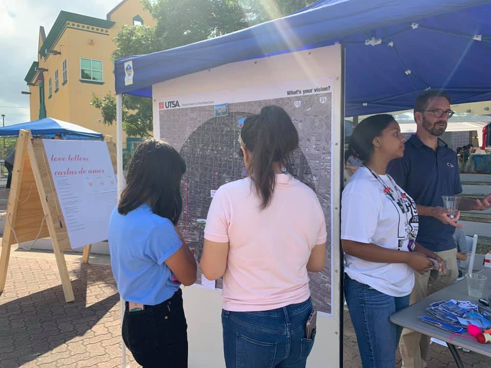 utsacacp's tweet photo. What's your vision for your community? #UTSA #architecture #planning #interiordesign wants to know! Join us and many #satx orgs 'til 2pm at Plaza Guadalupe to share your story through #DesignDaySA https://t.co/cCfMkIwkyu