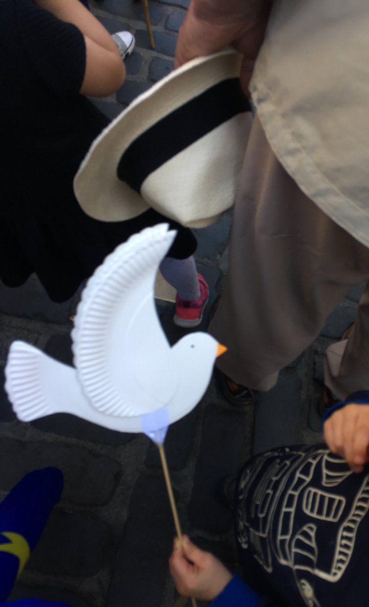 Cbr250honda's tweet photo. Took this picture by mistake this afternoon, but then again maybe it wasnโt a mistake at all.
#peace
#marchtoremain
#Edinburgh
#UnitedNations https://t.co/9XicFC6pwl