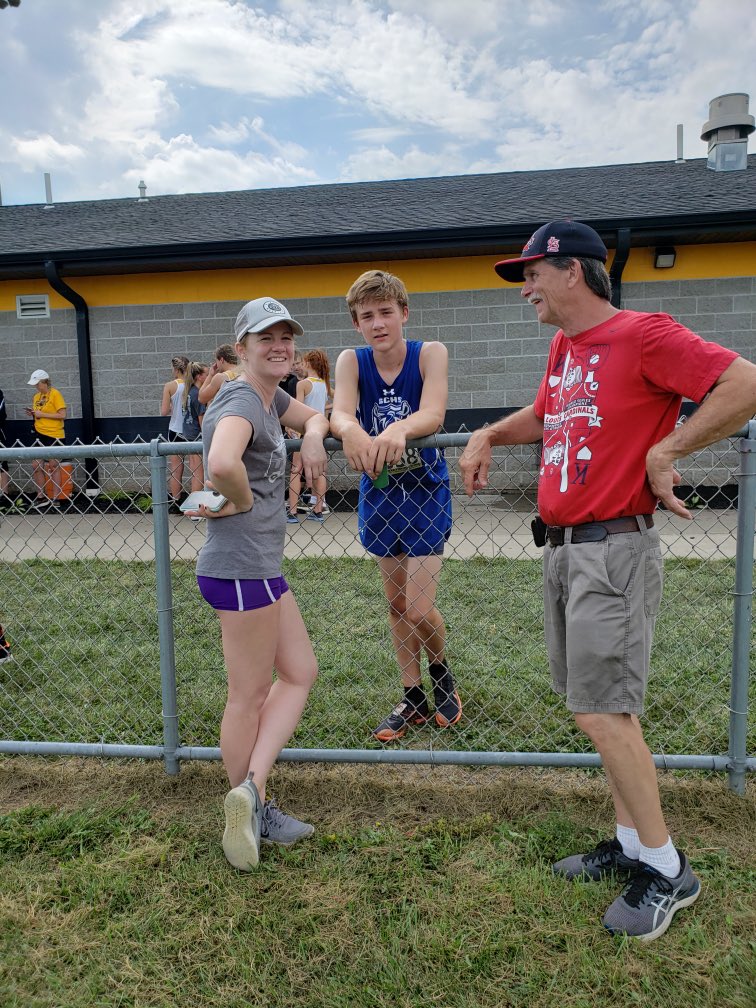 thisredheadruns's tweet photo. Living that pr life! #personalrecord #21:15 #fightingforvarsity #freshman https://t.co/FwzGpBoNcS