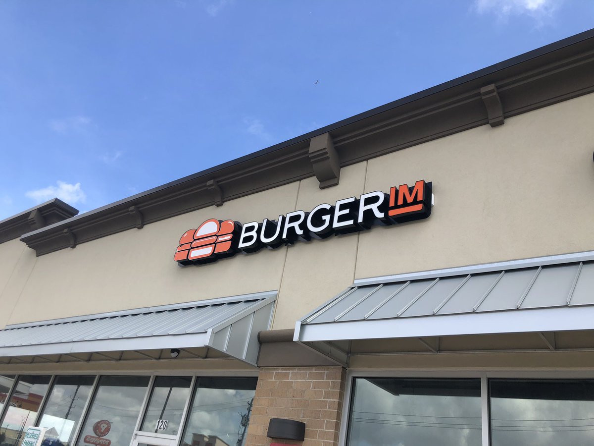Look who’s coming soon to #Pasadenatx #Burgers #food #coming  #burgerIm