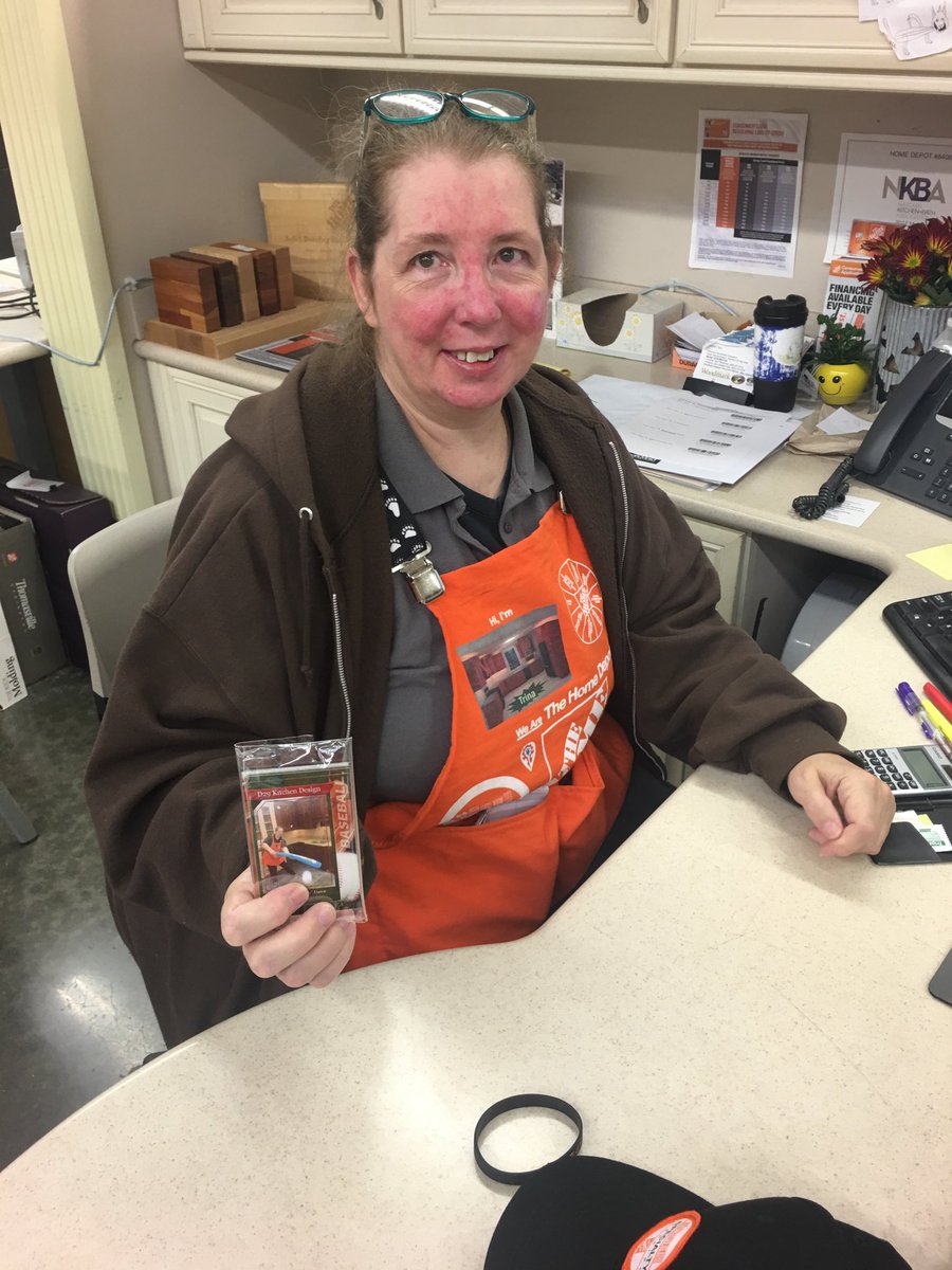 #HD8408grandslam Here’s Trina with her card, great job in D29, Trina!