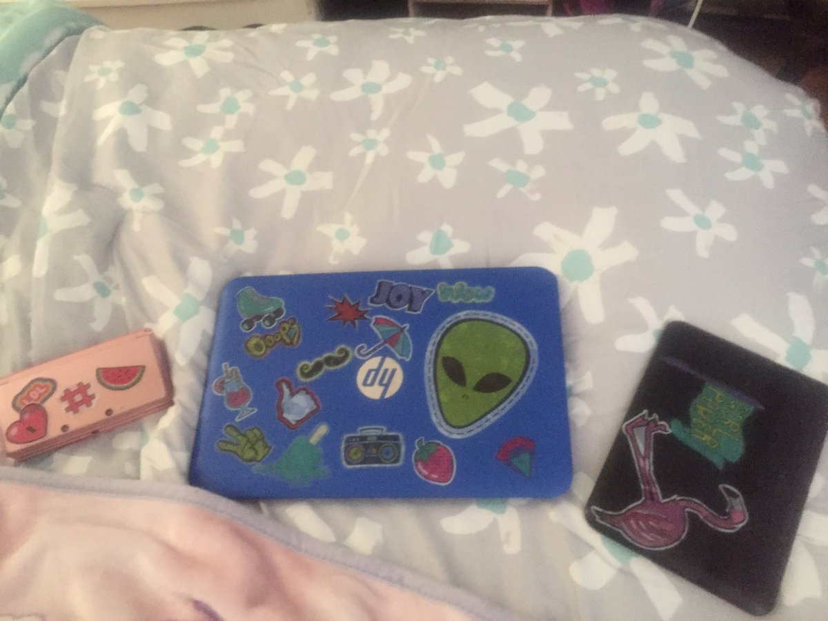 brittan30316812's tweet image. My art 🖼 #mobilestickers