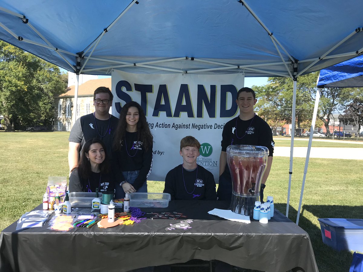 mhhsstaand's tweet photo. Spreading awareness while sharing our mocktail at Rally 4 Recovery https://t.co/efURSrBIIs