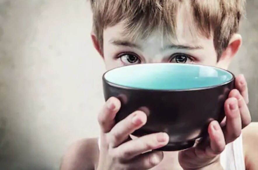 أحسِن للناس تلقَ عظيم الجزاء والأثر ..
وتذكّر وعد الله سبحانه:
﴿هَل جَزاءُ الإِحسانِ إِلَّا الإِحسانُ﴾ 🌿