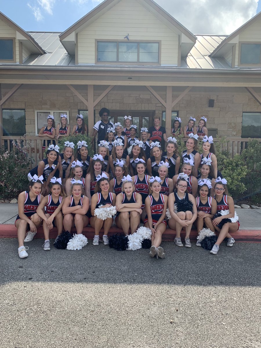 Getting ready for Bulverde Jubilee Parade! 💙💙