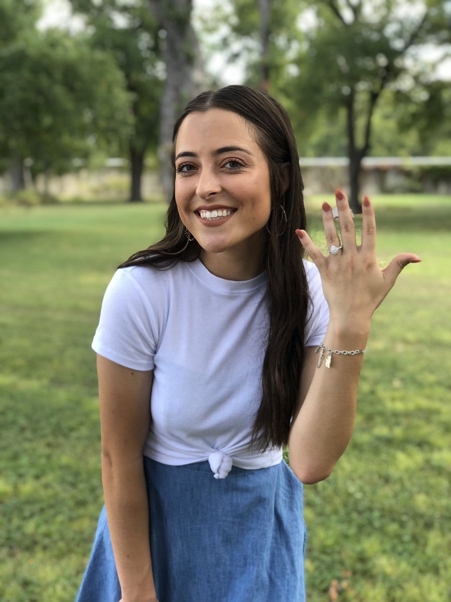 21Cheez's tweet photo. Finally got rid of my girlfriend today, now she’s my FREAKING FIANCÉE!!! https://t.co/fMPL1FsqJc