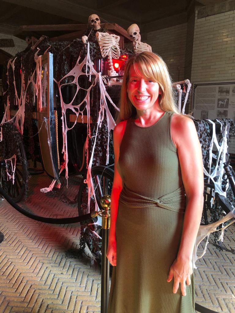 jjecx's tweet photo. I have to admit I was thinking Iβd be too early for the #Halloween fun @CasaLomaToronto! Iβm not cut out for haunted tunnels! #ImAChicken #YouGoFirst #IMadeItOutAlive. π https://t.co/gZqNrbVvMS