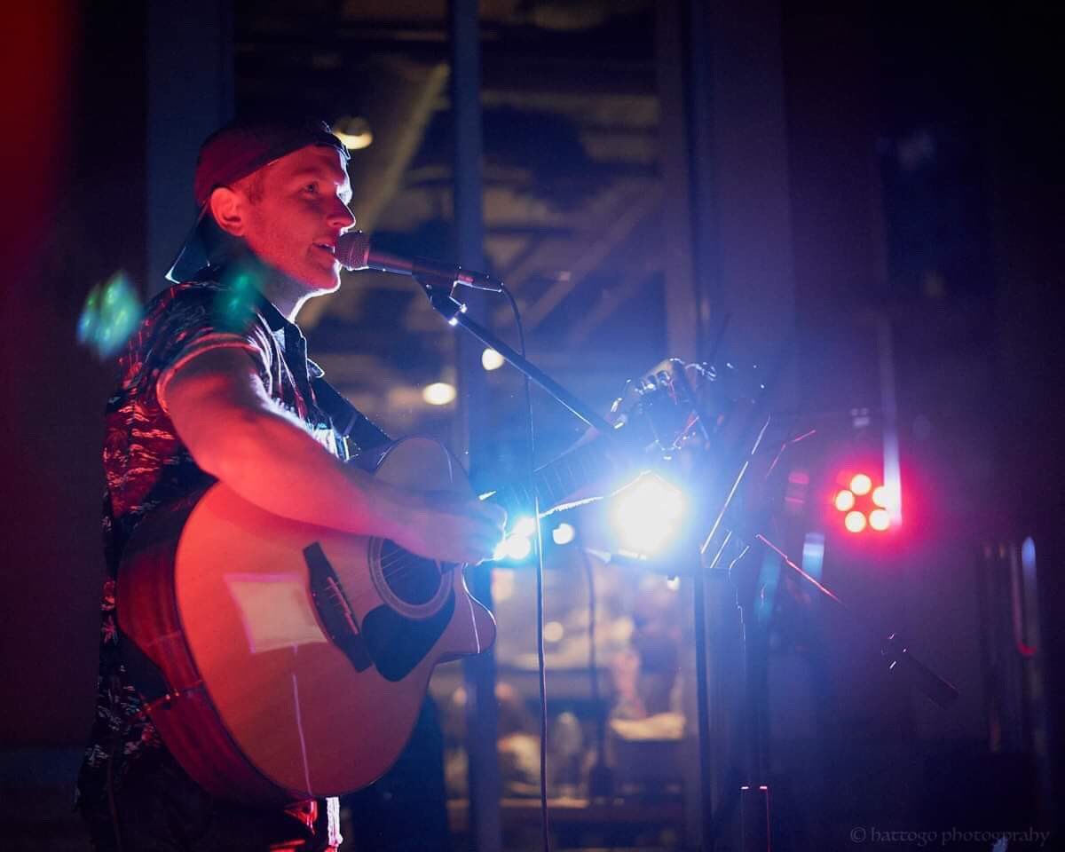 conorfitzmusic's tweet photo. Love performing at Dream Big Collective music nights! #whistler #livemusic #burgers #splitzgrill #dreambig https://t.co/9kRfDDaY77