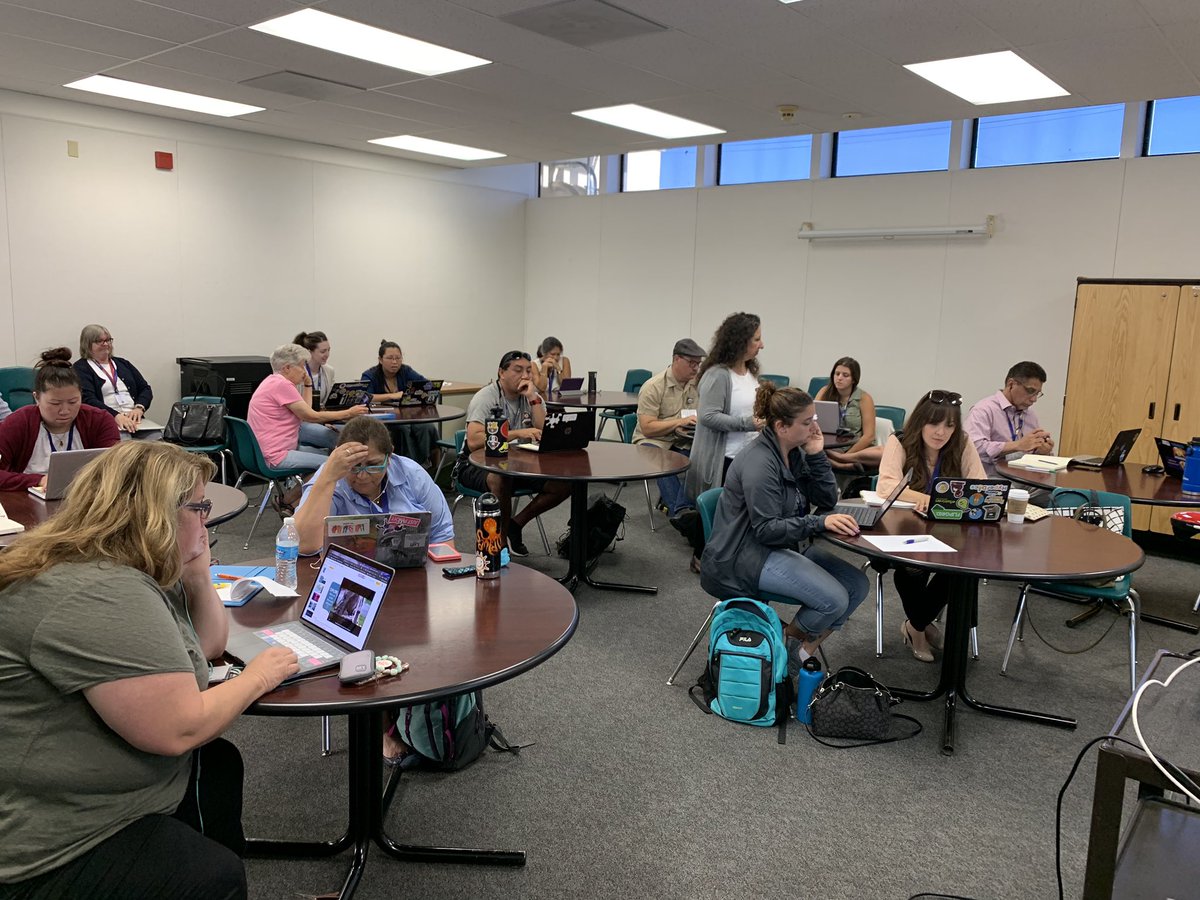 EBCUE's tweet photo. PEAR DECK! HYPERDOCS! #cooltools19 #thelastcooltools #thebestisyettocome https://t.co/JeUuaLw2mK