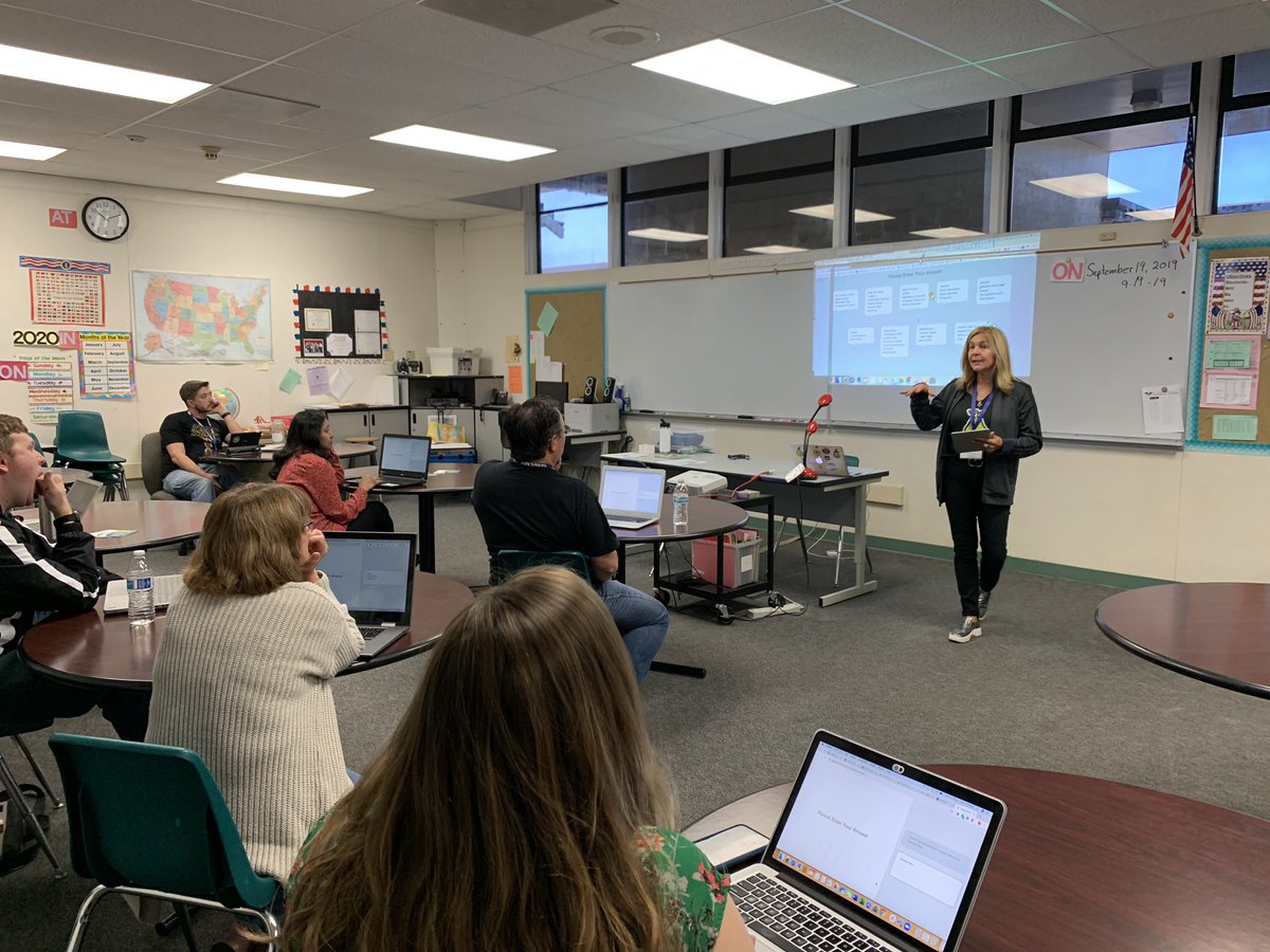 EBCUE's tweet photo. PEAR DECK! HYPERDOCS! #cooltools19 #thelastcooltools #thebestisyettocome https://t.co/JeUuaLw2mK