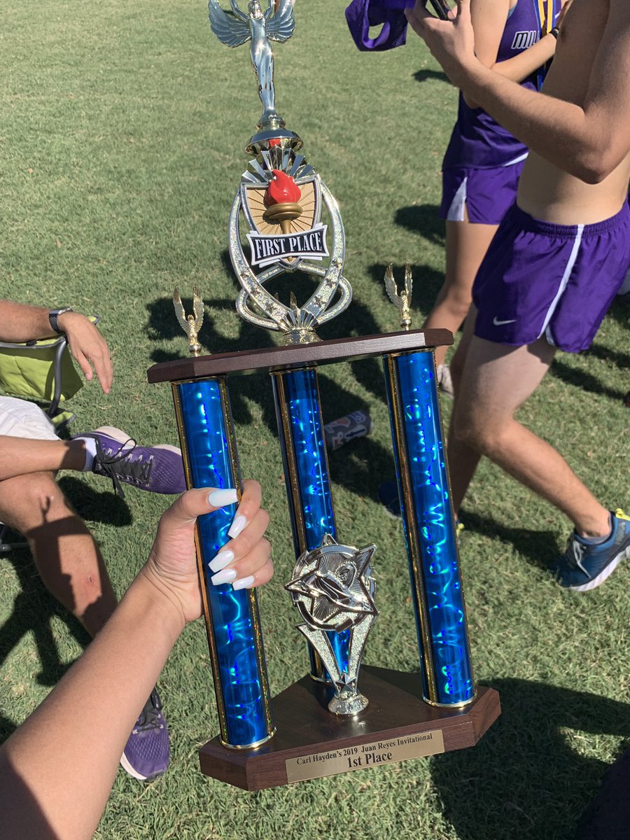 KylieGoBrazy's tweet photo. Millennium Girls Cross Country team killed it at the invitational today!! Walking away w/ first place. I placed 5th overall w/ a 20:37, new PR. π―π
#CrossCountry #MillenniumHighSchool #GoTigers https://t.co/pqwpMadaI9