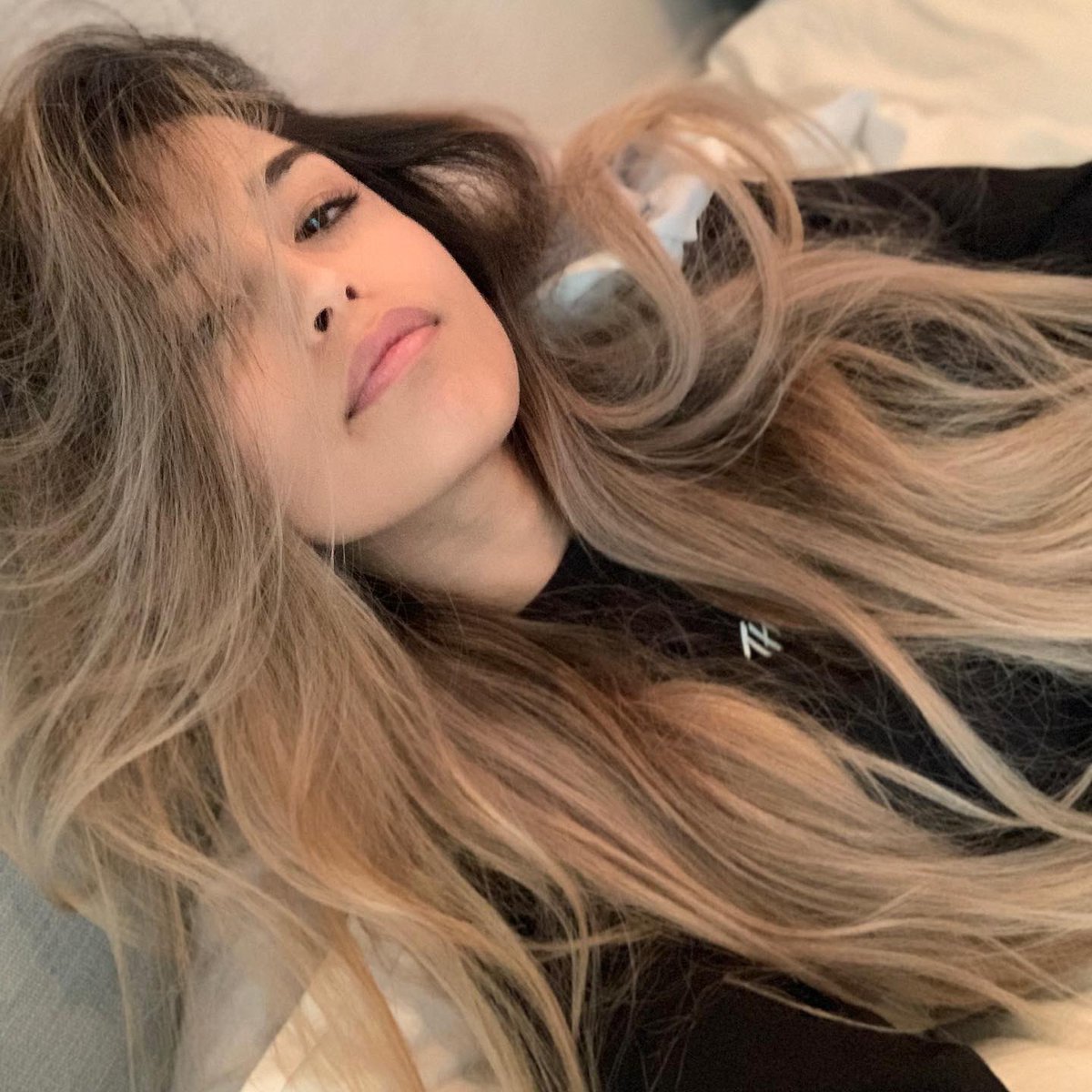 Valkyrae's tweet image. 🙂😁